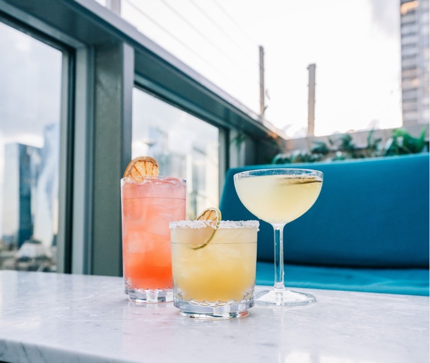 Cocktails au 5Oclock Cocktails au 5'O'clock Somewhere