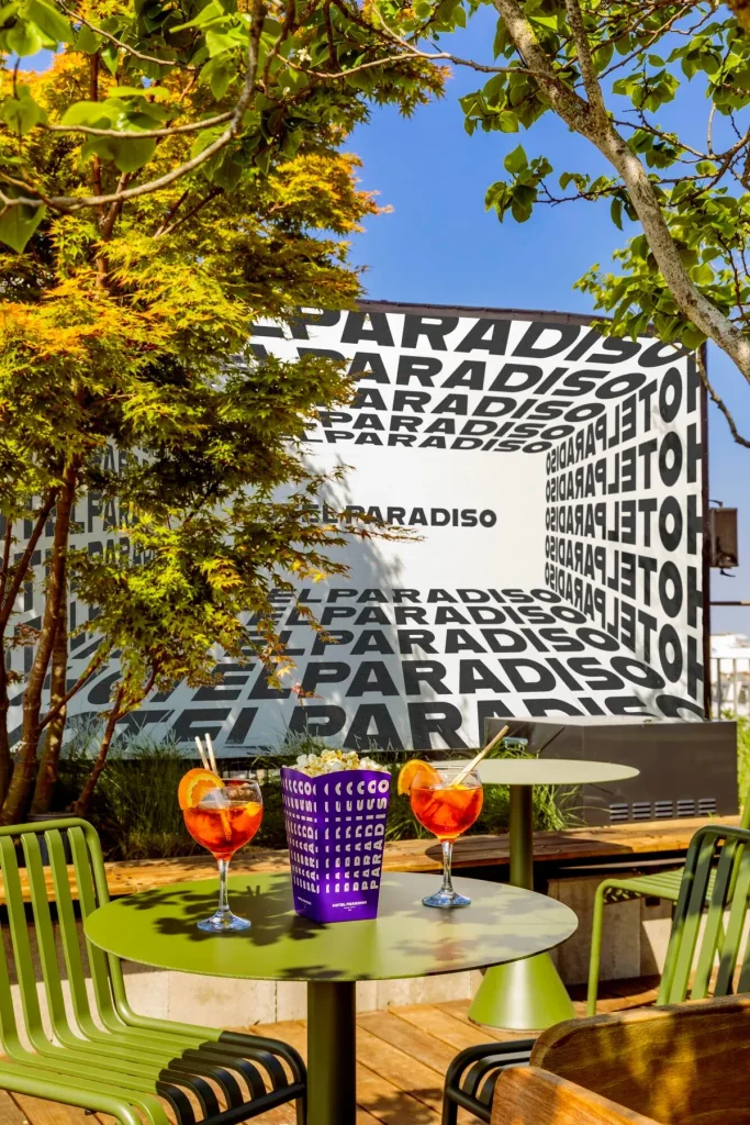 hotel mk2 paradiso rooftop cinema hotel-mk2-paradiso-rooftop-cinema