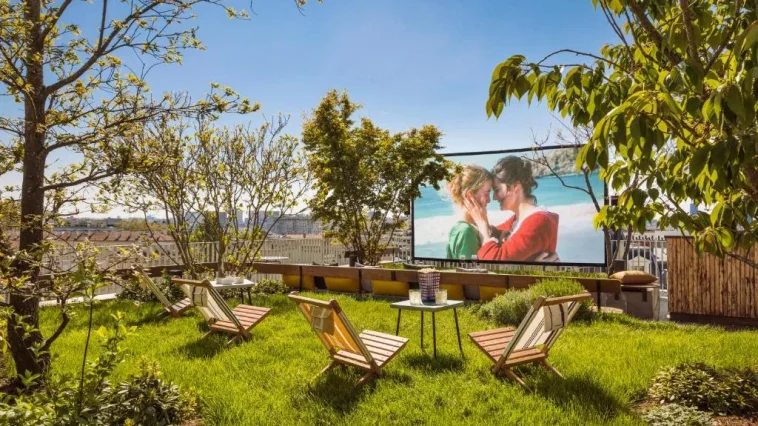 rooftop cinema plein air Paradiso Paris rooftop cinema plein air Paradiso Paris