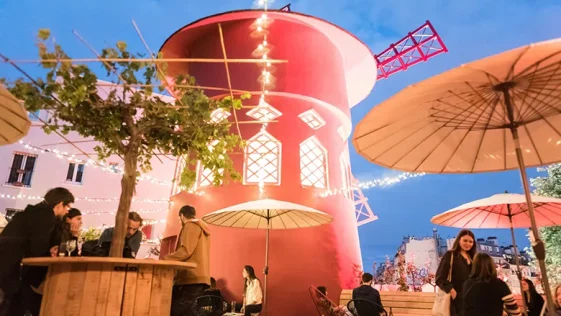 rooftop Bar a Bulles Machine du Moulin Rouge