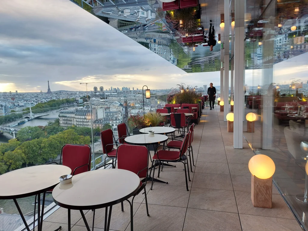 rooftop bonnie paris hotel so paris