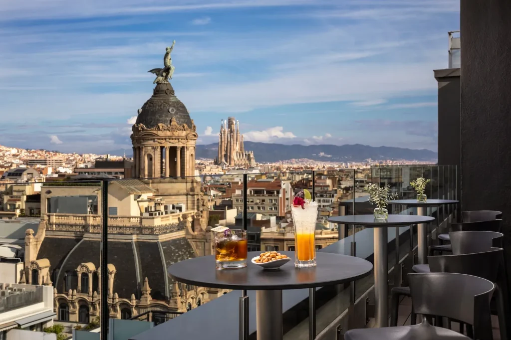 Rooftop Eleven BCN Bar Terrace au NH Collection Barcelona Gran Hotel Calderon Rooftop Eleven BCN Bar Terrace au NH Collection Barcelona Gran Hotel Calderon
