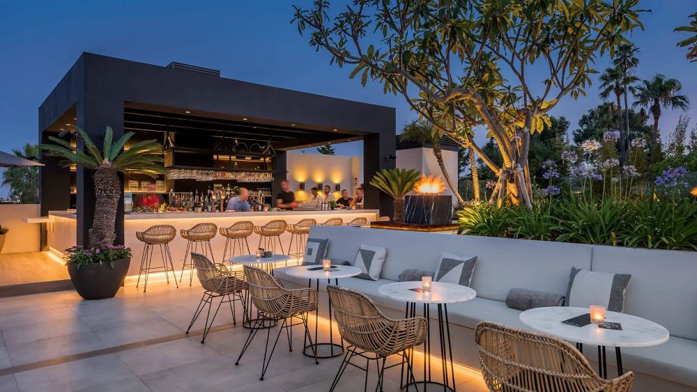 Rooftop bar Marbella Air by Breathe Rooftop bar Marbella - Air by Breathe